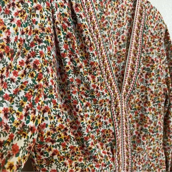 Max Studio |  Floral Blouse Size Large - Picture 3 of 12